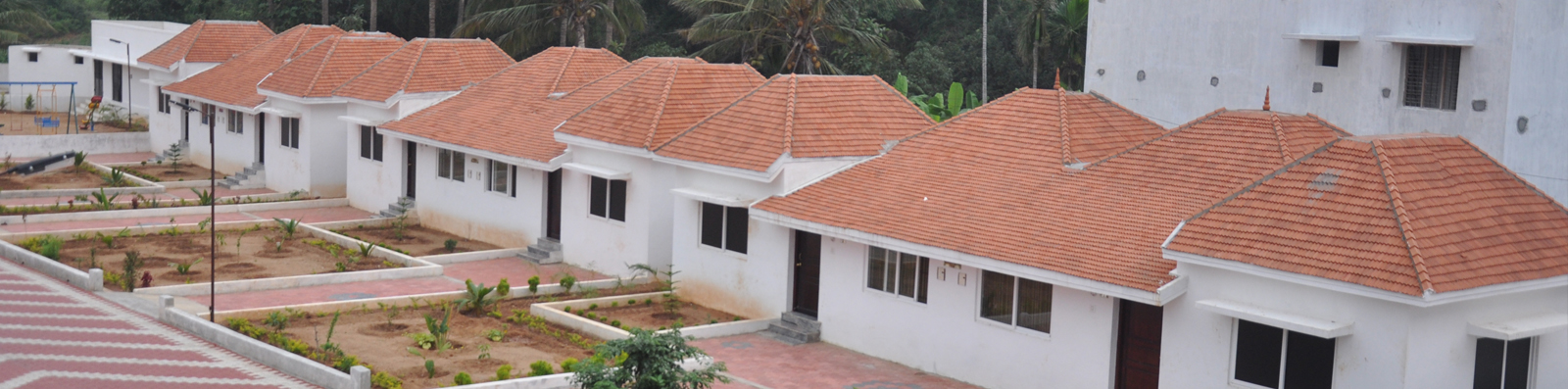 low price hotel in kutralam